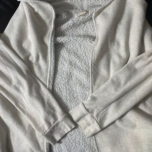 Half Sherpa cardigan with Sherpa in the back